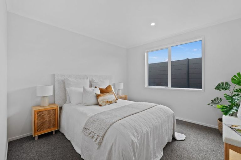 Photo of property in 32 Glenbervie Drive, Glenbervie, 0173