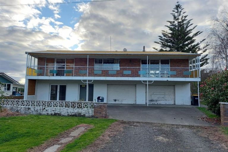 Photo of property in 16 Cook Drive, Whitianga, 3510