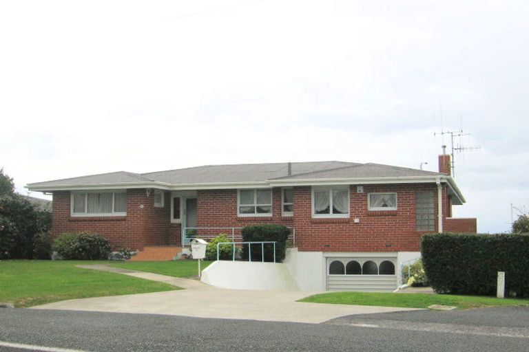 Photo of property in 8 Pine Avenue, Otumoetai, Tauranga, 3110