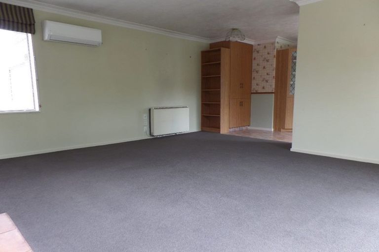 Photo of property in 26b Lowry Avenue, Redwood, Christchurch, 8051