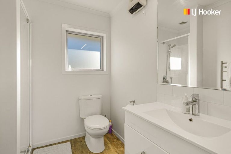 Photo of property in 17 Glendermid Close, Sawyers Bay, Port Chalmers, 9023