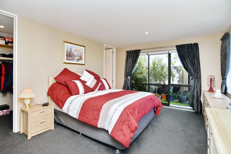 Photo of property in 16 Beech Drive, Rangiora, 7400