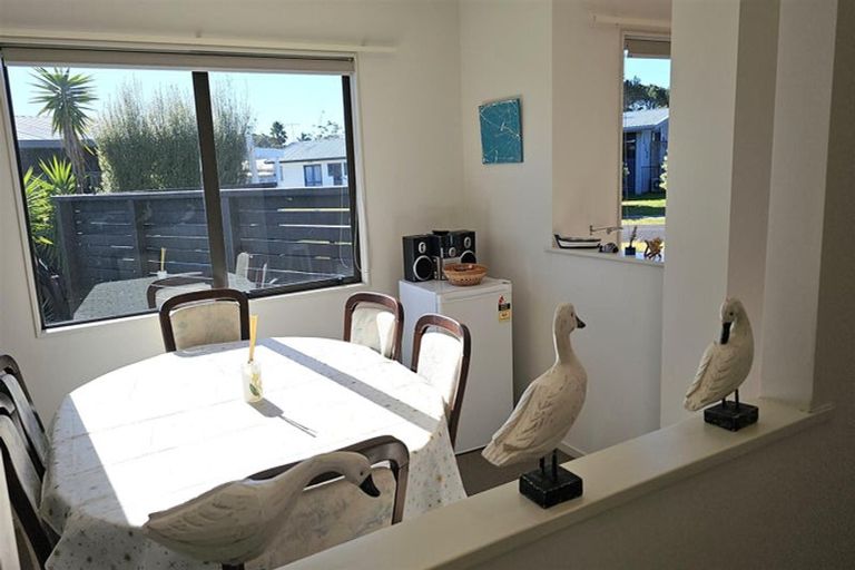 Photo of property in 125 Kelly Jade Avenue, Matarangi, Whitianga, 3592