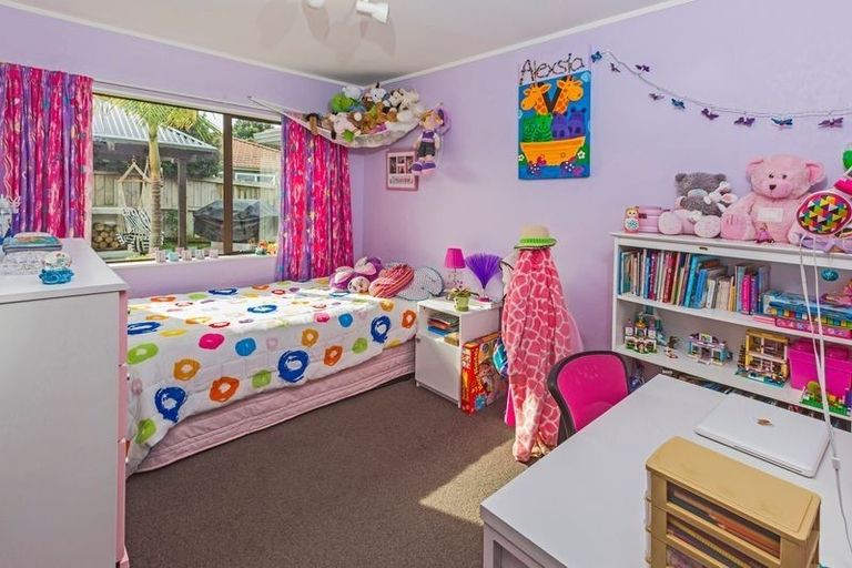 Photo of property in 8 Edendale Road, Somerville, Auckland, 2014