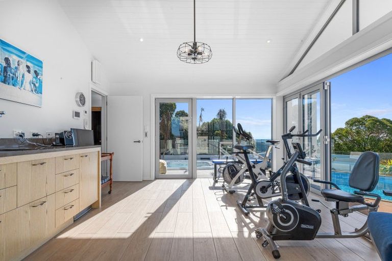 Photo of property in 342 Mount Pleasant Road, Mount Pleasant, Christchurch, 8081