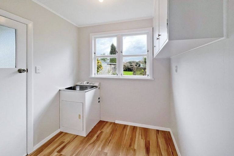 Photo of property in 3 Greenock Place, Awapuni, Palmerston North, 4412