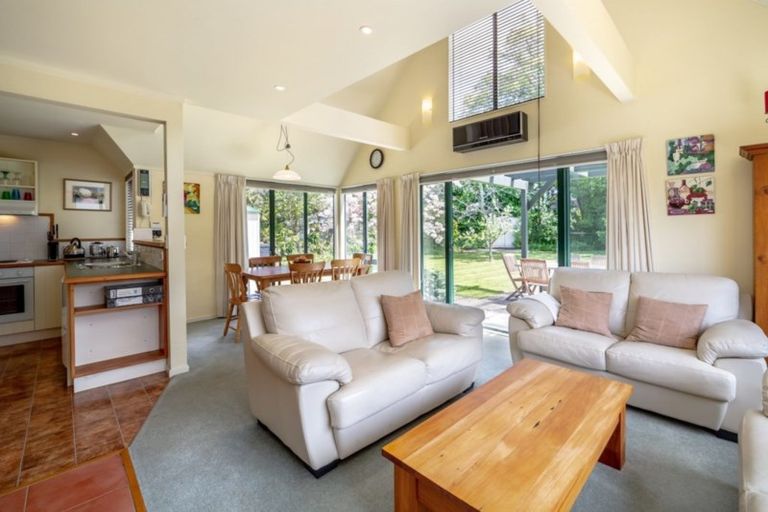 Photo of property in 8 Horton Street, Greytown, 5712