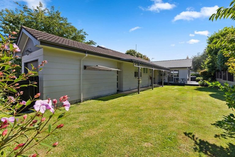 Photo of property in 4 Cheops Street, Pomare, Rotorua, 3015