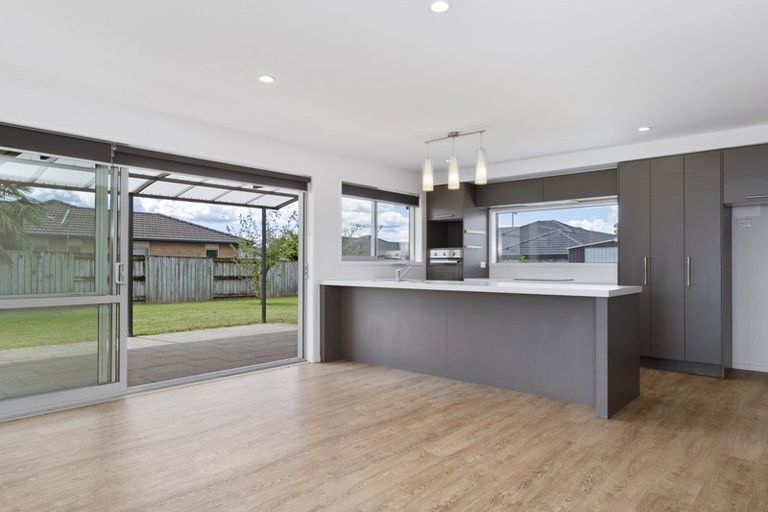 Photo of property in 17 Hoggard Place, Katikati, 3129
