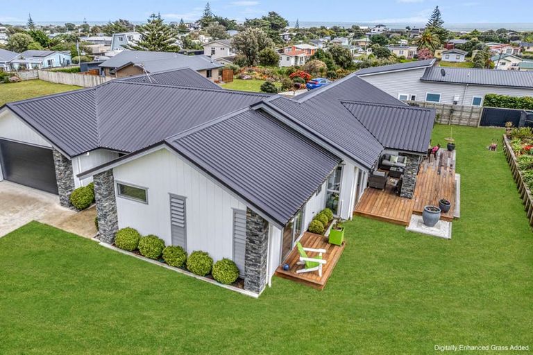 Photo of property in 20 Taonui Street, Waitarere Beach, Levin, 5510