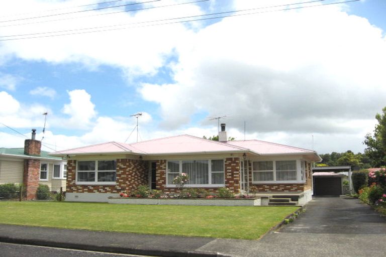 Photo of property in 13 Royston Street, Rosehill, Papakura, 2113