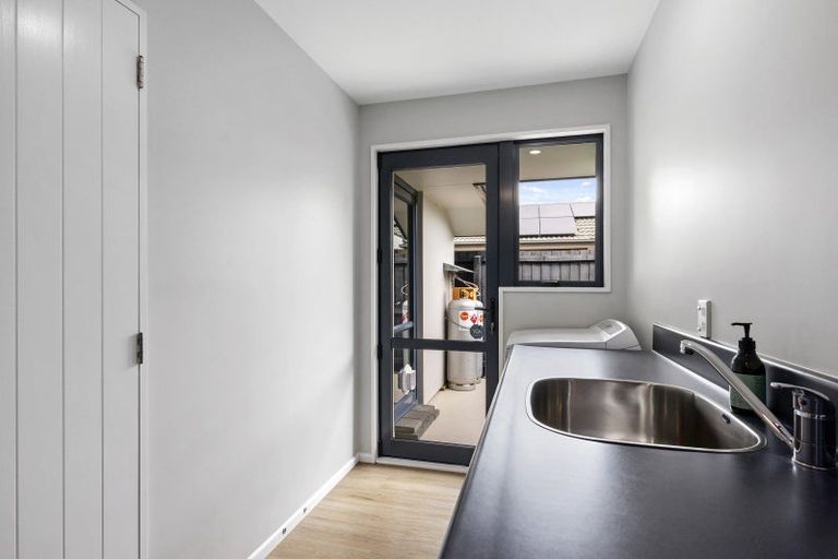 Photo of property in 9 Napoleon Close, Harewood, Christchurch, 8051