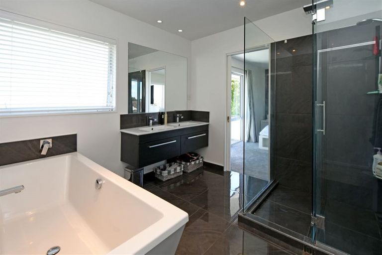 Photo of property in 3 Eskdale Place, Halswell, Christchurch, 8025