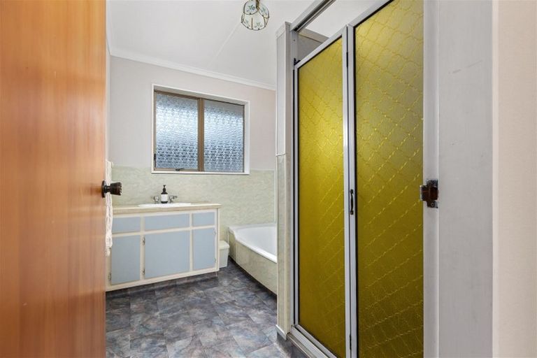 Photo of property in 32 Gordon Street, Woodville, 4920