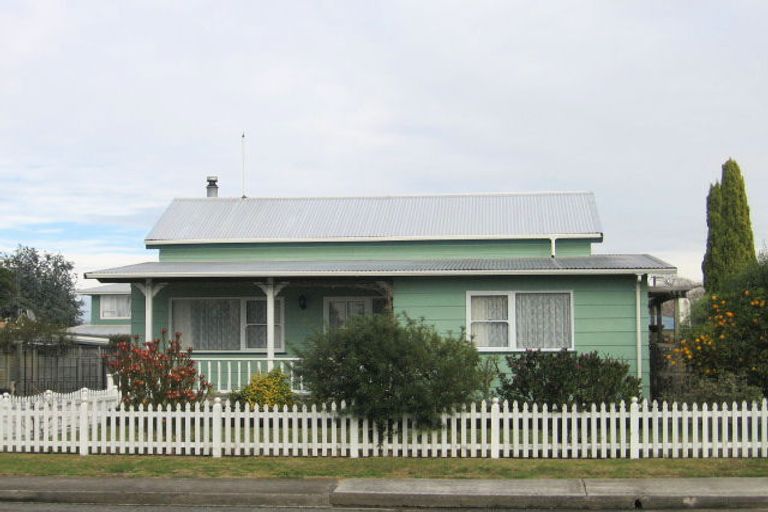 Photo of property in 111b Warwick Road, Mayfair, Hastings, 4122