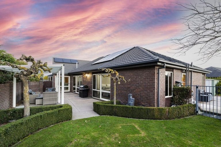 Photo of property in 32 Brigham Drive, Halswell, Christchurch, 8025