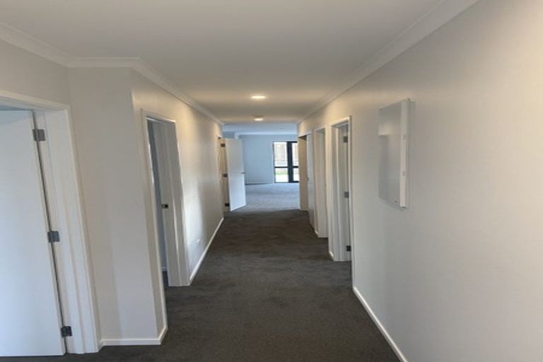 Photo of property in 26a Eskdale Road, Birkdale, Auckland, 0626
