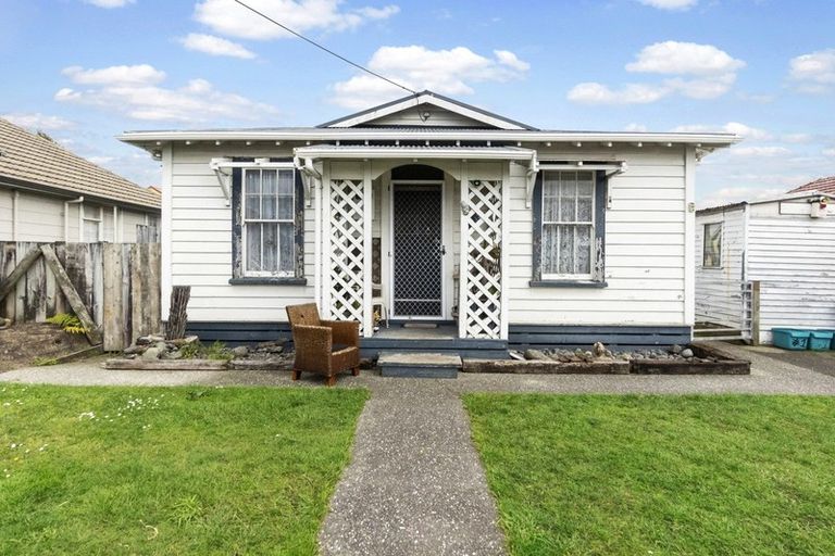 Photo of property in 1 Takahe Street, Frankton, Hamilton, 3204