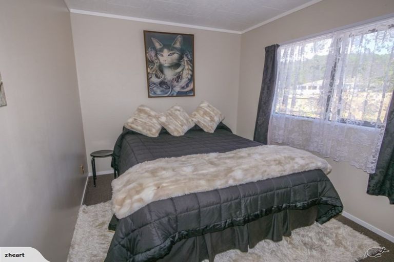 Photo of property in 25 Melody Lane, Horahora, Whangarei, 0110