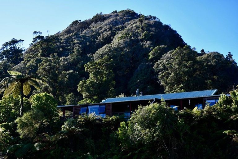 Photo of property in 4456e Karamea Highway, Karamea, 7893