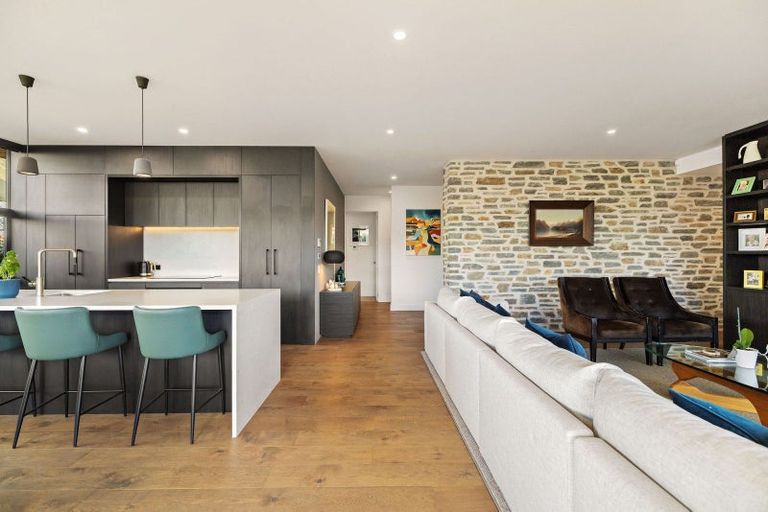 Photo of property in Kawarau Heights, 21 Kawarau Heights Boulevard, Lake Hayes, Queenstown, 9304