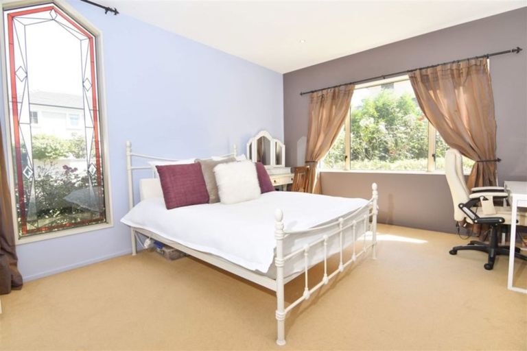 Photo of property in 6 Hogarth Lane, Burnside, Christchurch, 8053
