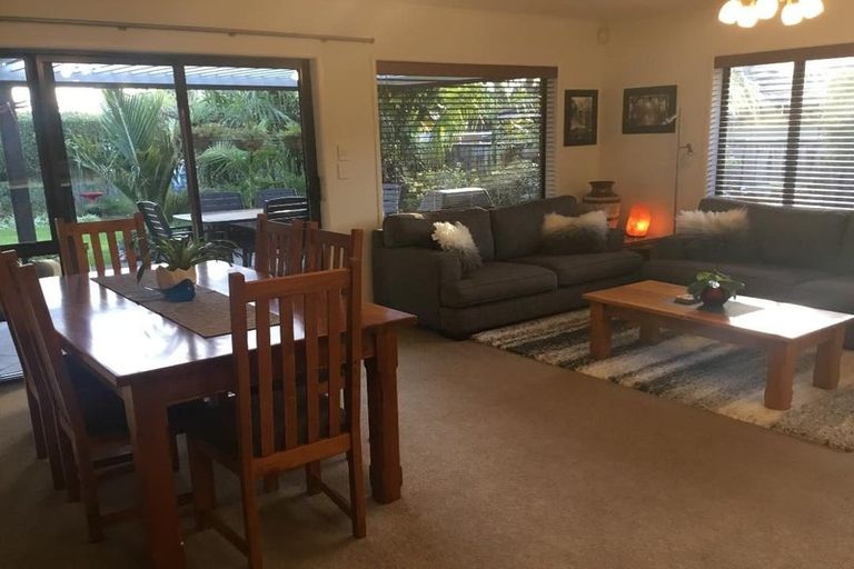 Photo of property in 28 Redwood Crescent, Hurdon, New Plymouth, 4310