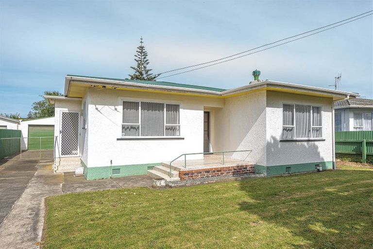 Photo of property in 69 Thatcher Street, Castlecliff, Whanganui, 4501