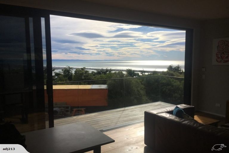 Photo of property in 155 Moncks Spur Road, Mount Pleasant, Christchurch, 8081