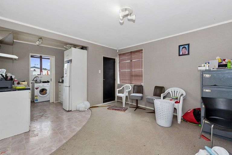 Photo of property in 51 Sare Crescent, Fairfield, Hamilton, 3214