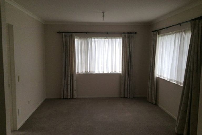 Photo of property in 8 Roseborough Place, Flat Bush, Auckland, 2019
