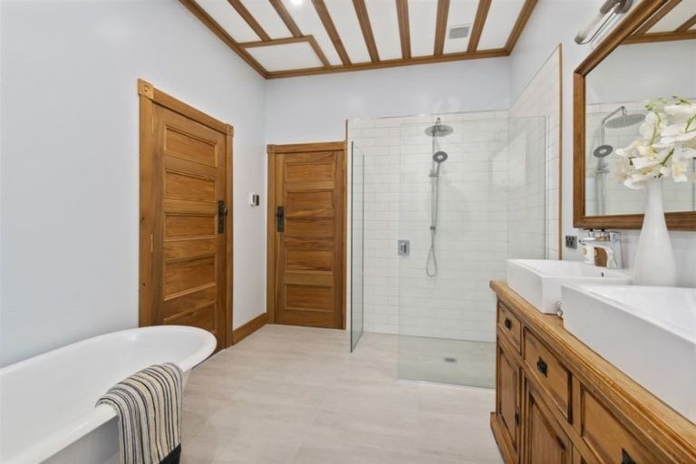 Photo of property in 13 Grahame Street, Devonport, Auckland, 0624