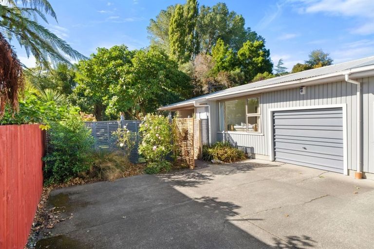 Photo of property in 2/11 Holliss Avenue, Cashmere, Christchurch, 8022
