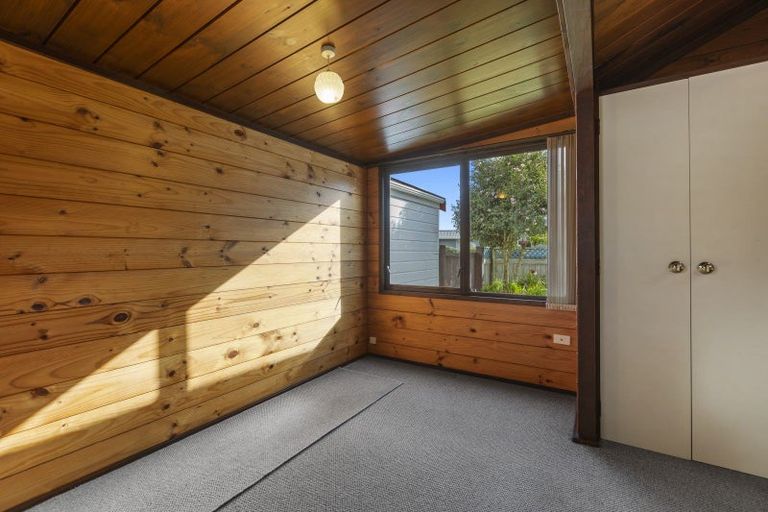 Photo of property in 19 Nikau Street, Inglewood, 4330