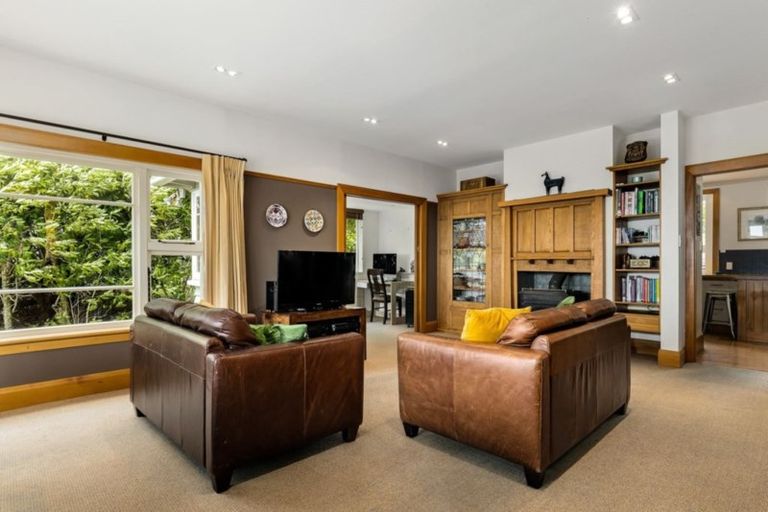 Photo of property in 140 Hackthorne Road, Cashmere, Christchurch, 8022