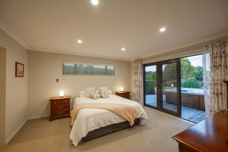 Photo of property in 7 Dobsons Lane, Kelvin Grove, Palmerston North, 4470