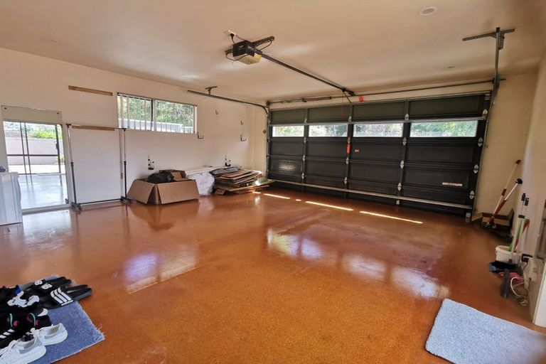 Photo of property in 30 Saddleback Rise, Murrays Bay, Auckland, 0630