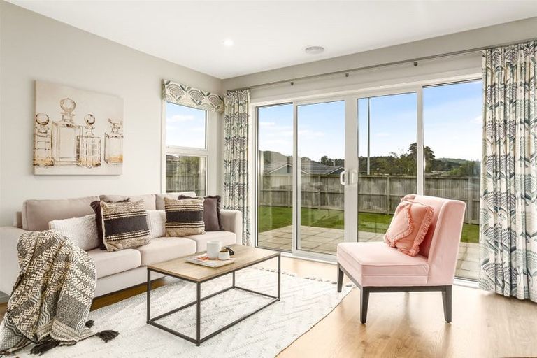 Photo of property in 7 Leadline Place, Whitby, Porirua, 5024