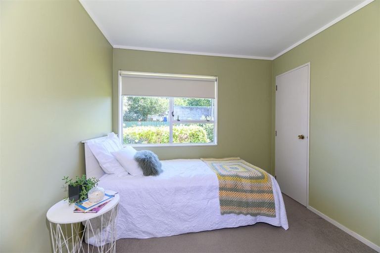 Photo of property in 1/41 Yeovil Road, Te Atatu Peninsula, Auckland, 0610