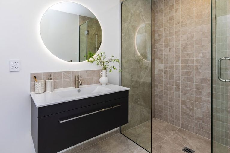 Photo of property in 104 Skibbereen Drive, Halswell, 8025