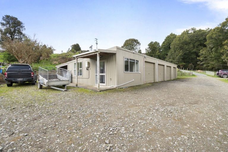 Photo of property in 120 East Mangahuia Road, Rangiwahia, Kimbolton, 4774