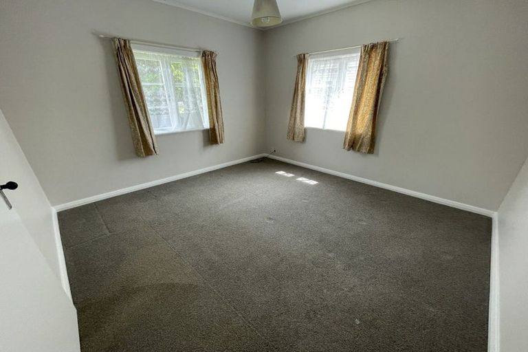 Photo of property in 8 Brook Street, Waiwhetu, Lower Hutt, 5010