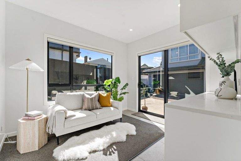 Photo of property in 206a Clovelly Road, Bucklands Beach, Auckland, 2012