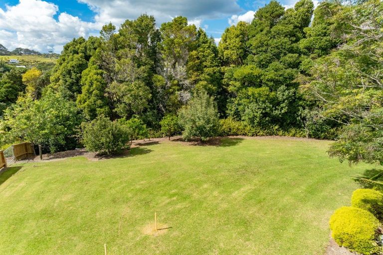 Photo of property in 20 Coopers Drive, Coopers Beach, 0420