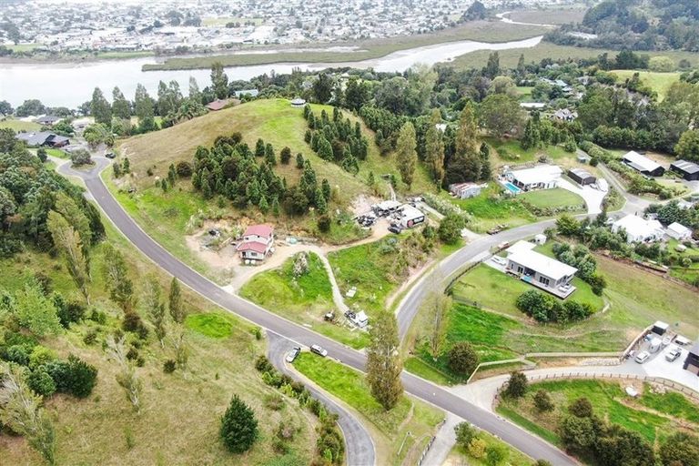 Photo of property in 18 Manuka Drive, Whangamata, 3691