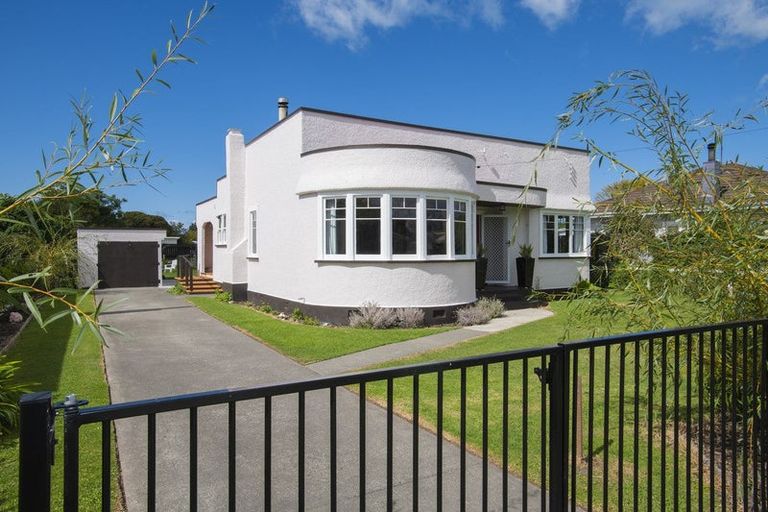 Photo of property in 37 Muir Street, Te Hapara, Gisborne, 4010