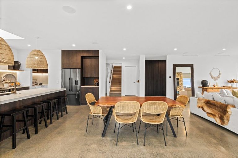 Photo of property in 11 Moya Drive, Matakana, 0985