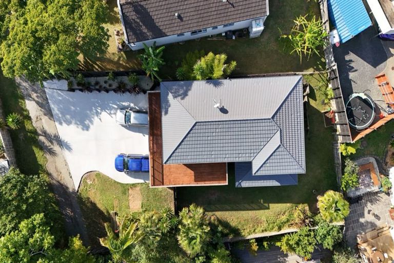 Photo of property in 20 Wallace Road, Ranui, Auckland, 0612