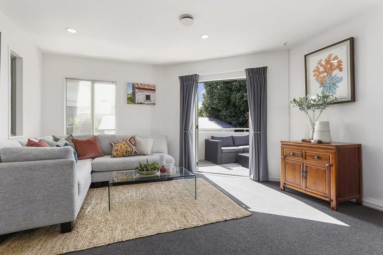 Photo of property in 83a Namata Road, One Tree Hill, Auckland, 1061