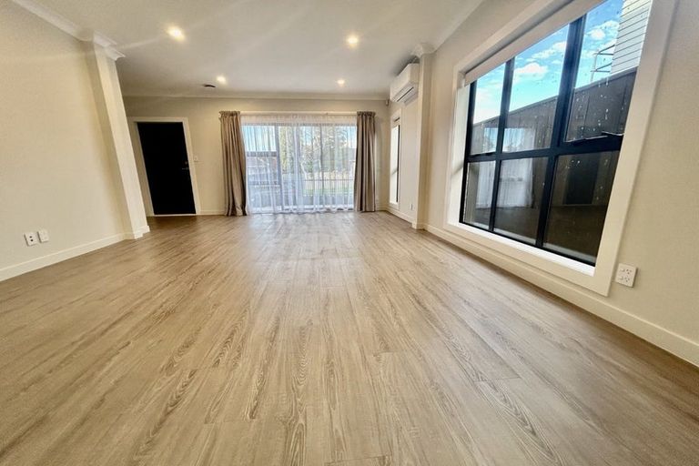 Photo of property in 38 Kervil Avenue, Te Atatu Peninsula, Auckland, 0610